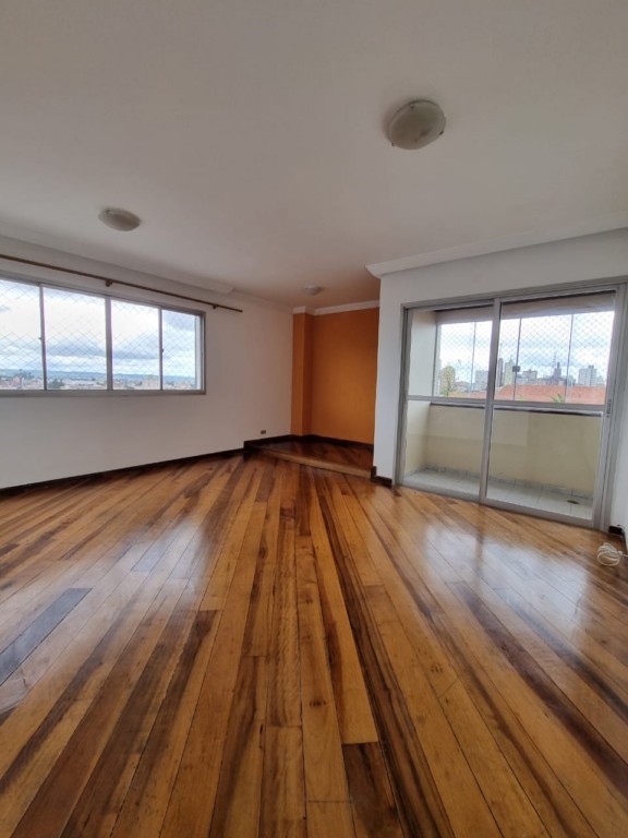 Apartamento para venda no Centro em Ponta Grossa com 280m² por R$ 850.000,00