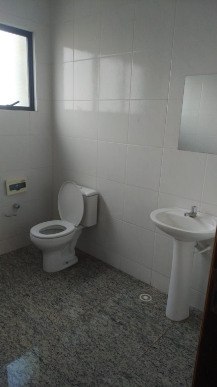 1044713790.jpg