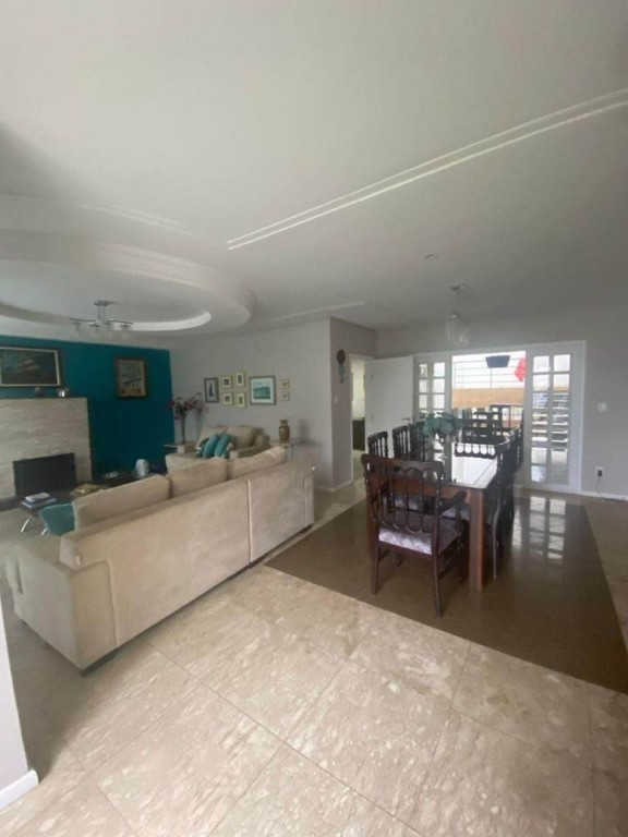 Casa para venda no Jardim Carvalho em Ponta Grossa com 400m² por R$ 1.700.000,00