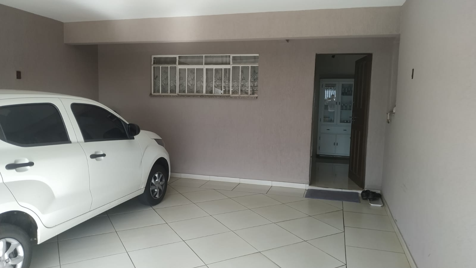 Casa para venda no Uvaranas em Ponta Grossa com 825m² por R$ 950.000,00