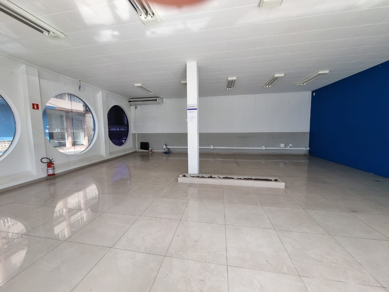 Cjto Comercial/sala para venda no Centro em Ponta Grossa com 146,01m² por R$ 3.100.000,00