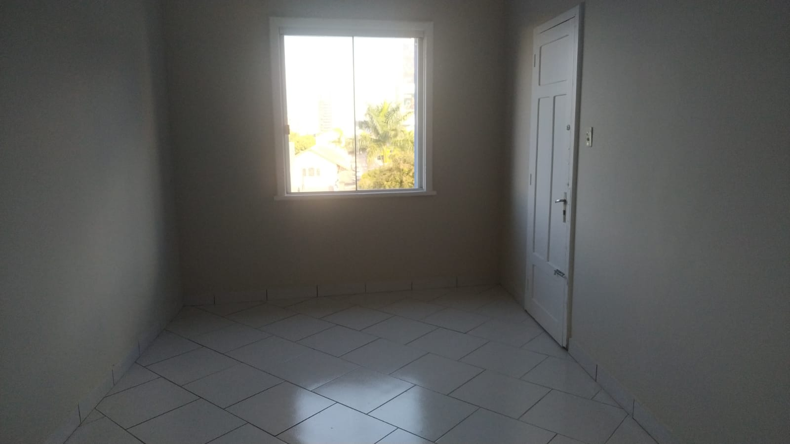 Sala Comercial para vendalocacaovenda e locacao no Centro em Ponta Grossa com 150m² por R$ 350.000,002.290,00