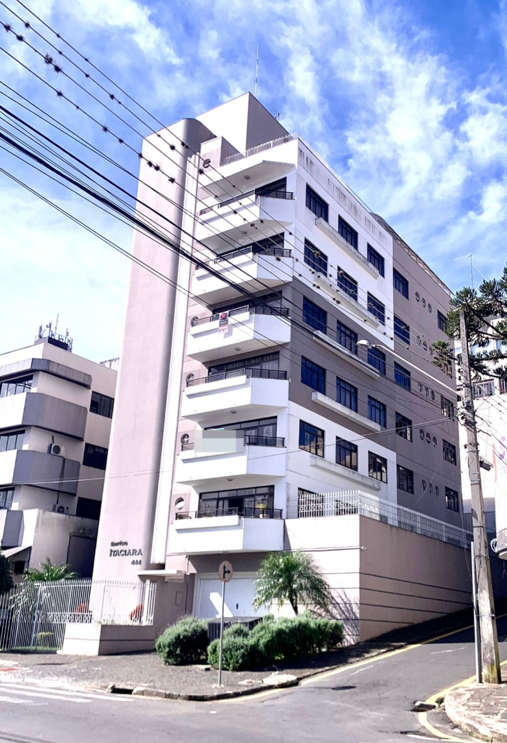 Apartamento para venda no Centro em Ponta Grossa com 244,48m² por R$ 750.000,00