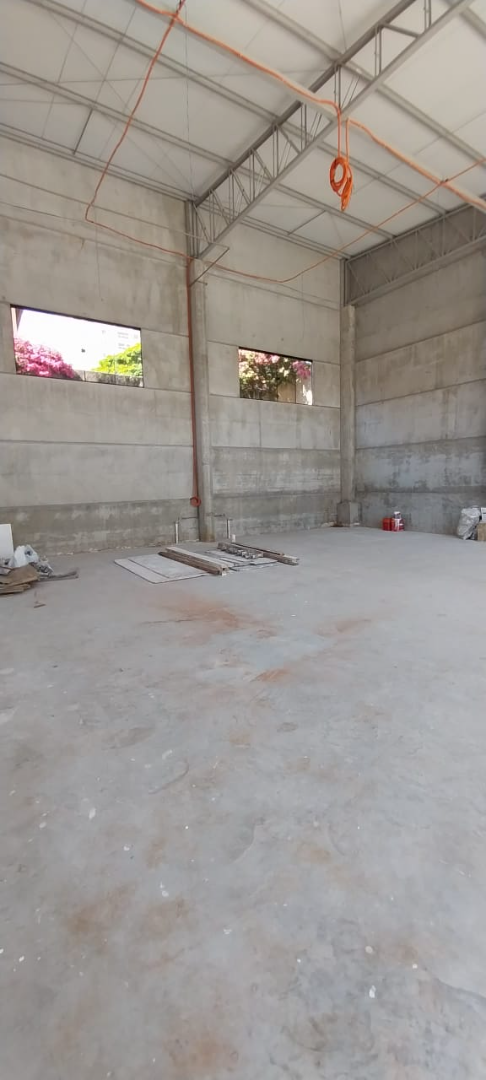 Cjto Comercial/sala para locacao no Uvaranas em Ponta Grossa com 46,75m² por R$ 2.790,00
