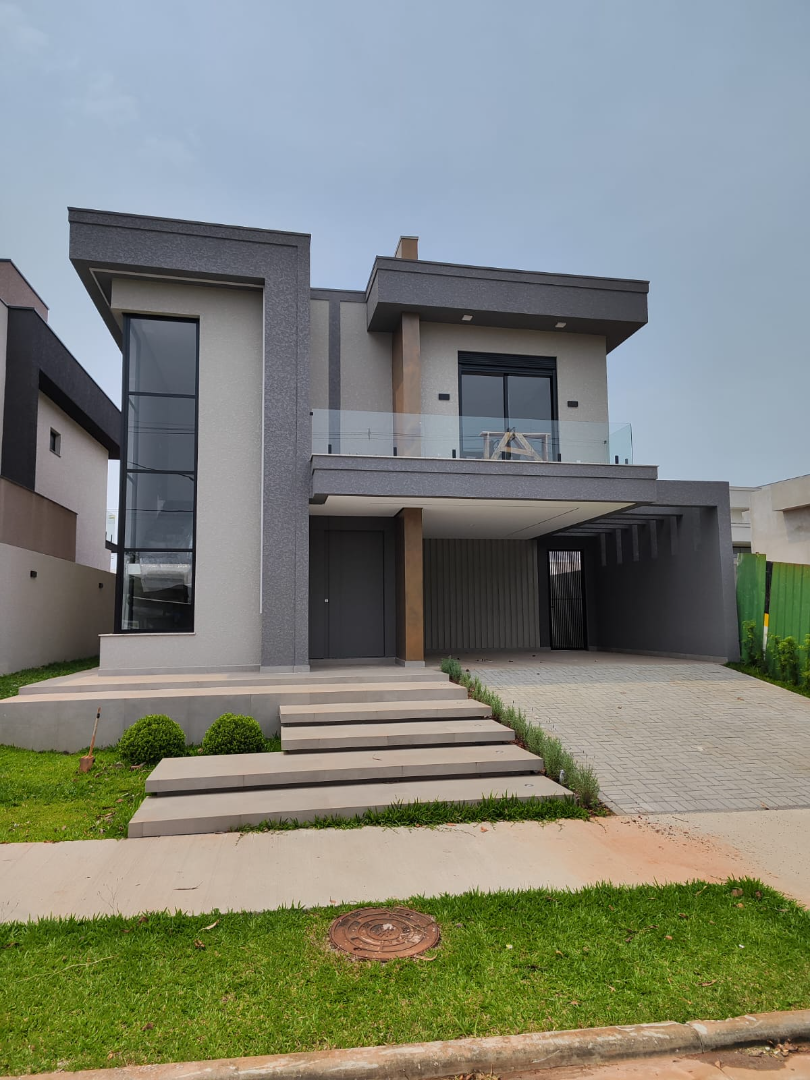 Casa para venda no Jardim Carvalho em Ponta Grossa com 220m² por R$ 1.750.000,00