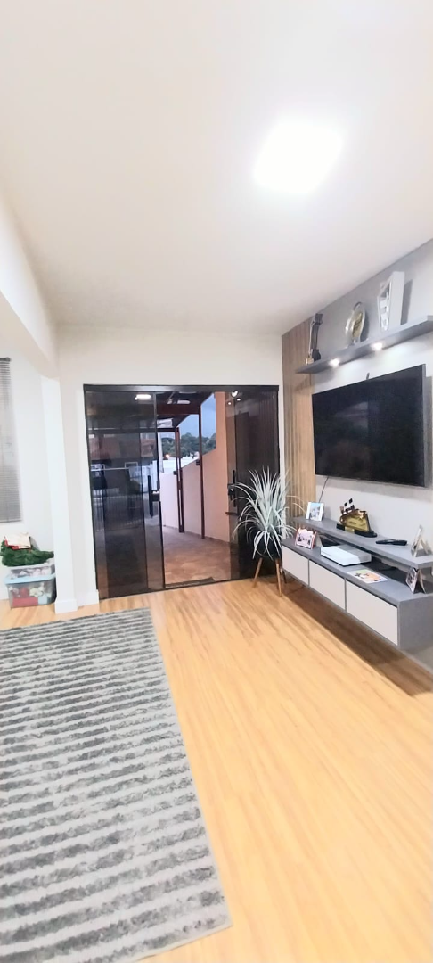 Casa para venda no Contorno em Ponta Grossa com 180m² por R$ 480.000,00