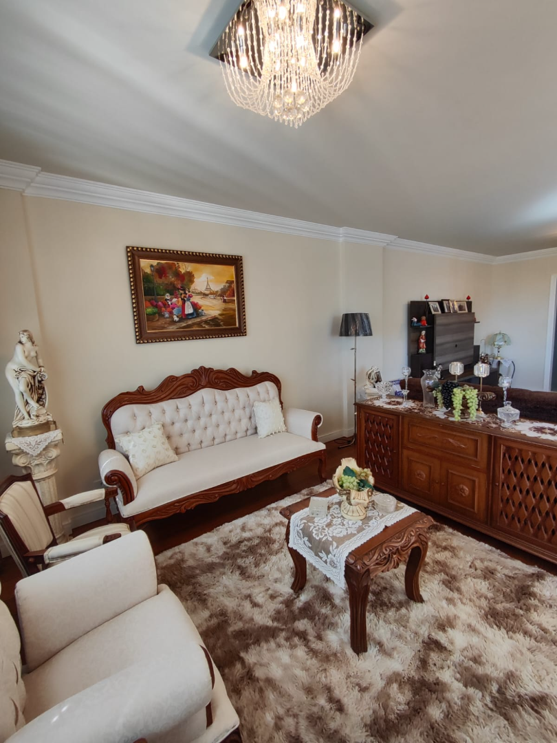 Apartamento para venda no Centro em Ponta Grossa com 238,95m² por R$ 685.000,00