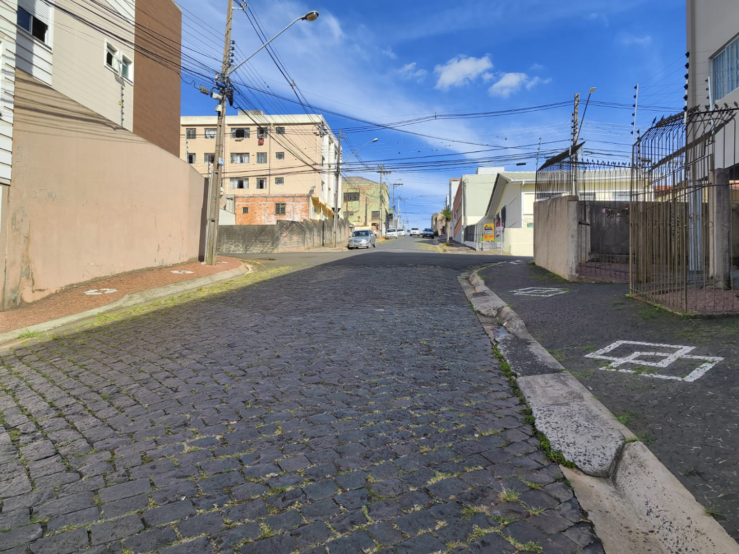 Casa para venda no Centro em Ponta Grossa com 176,4m² por R$ 800.000,00