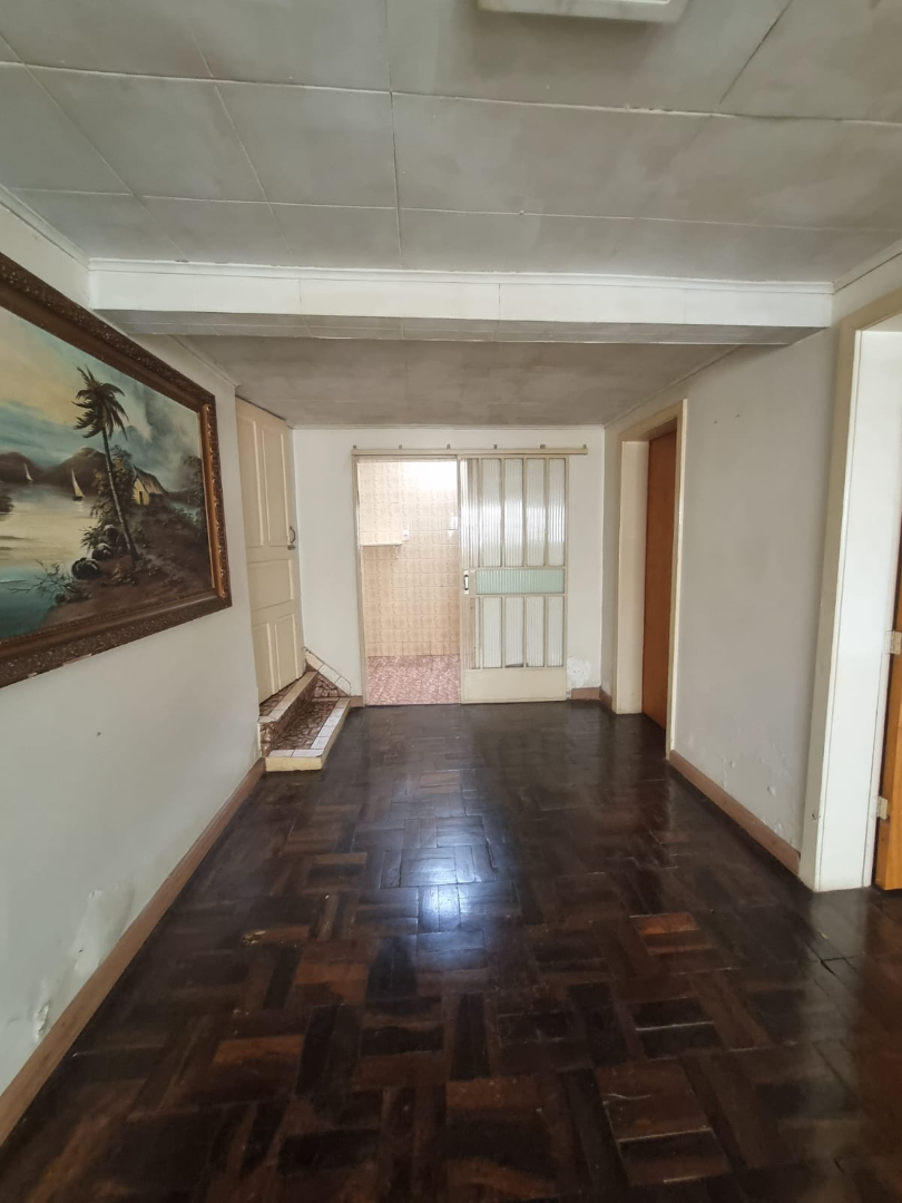Casa para venda no Centro em Ponta Grossa com 207,5m² por R$ 330.000,00
