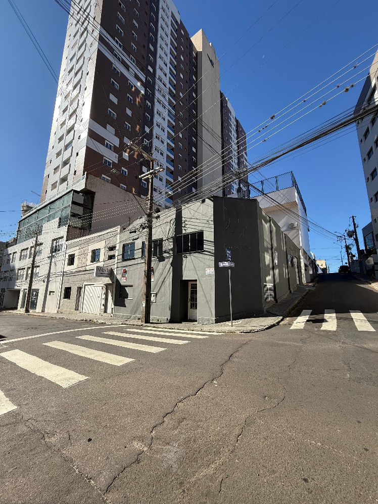 Casa para venda no Centro em Ponta Grossa com 200m² por R$ 739.000,00