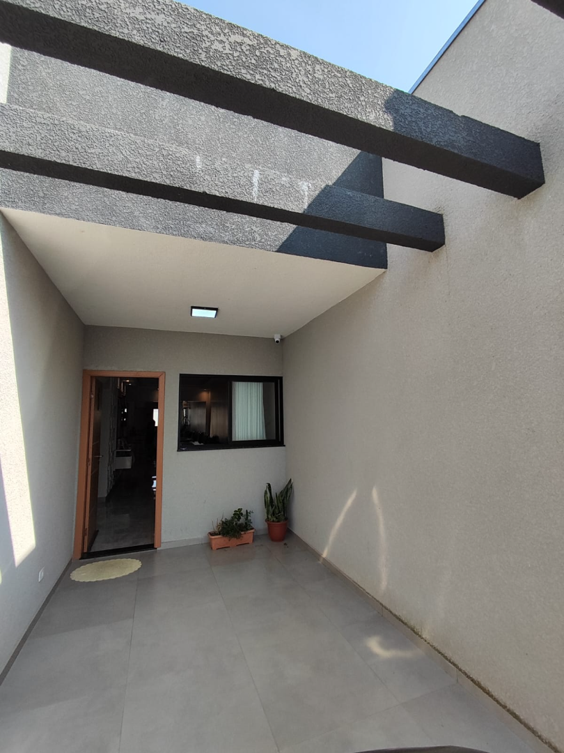 Casa para venda no Uvaranas em Ponta Grossa com 119m² por R$ 490.000,00
