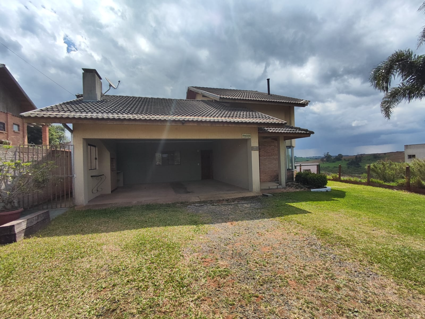 Casa para venda no Centro em Carambei com 1.200m² por R$ 990.000,00