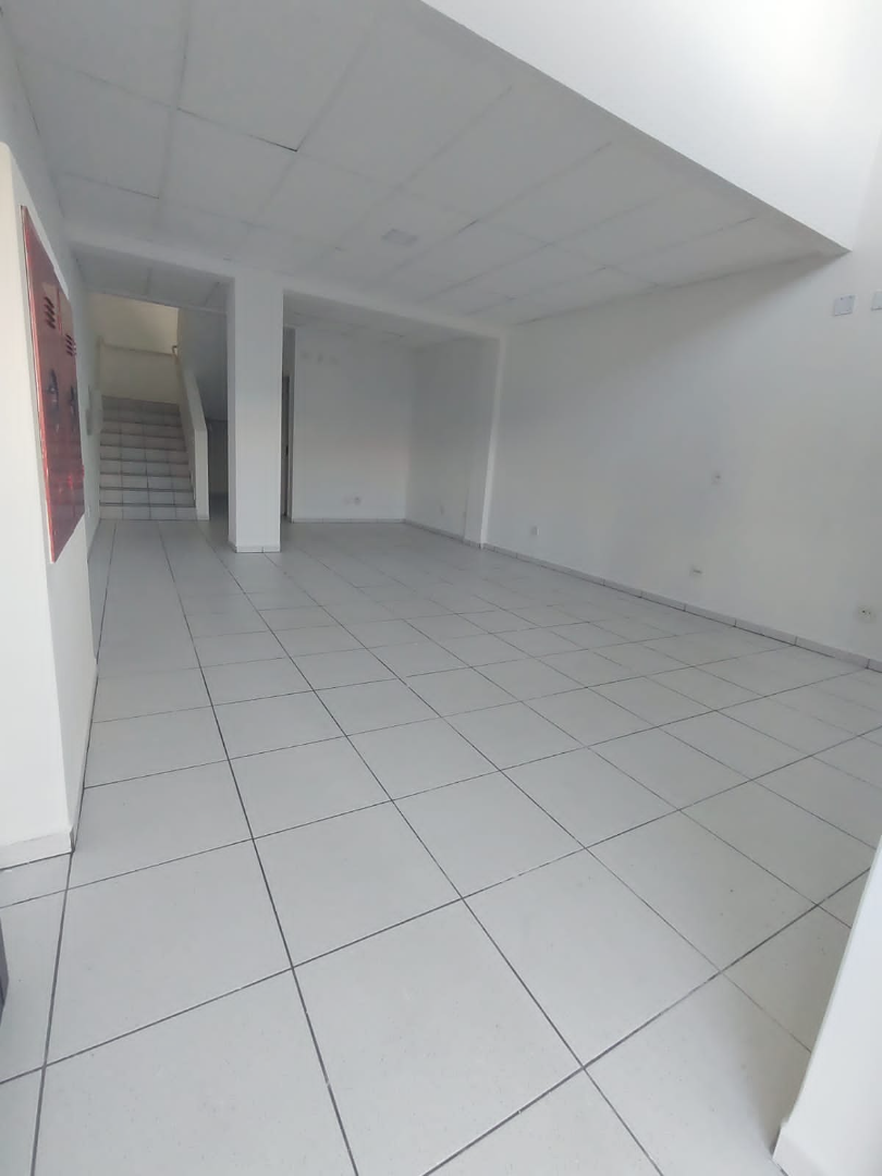 Cjto Comercial/sala para locacao no Centro em Ponta Grossa com 90m² por R$ 3.500,00