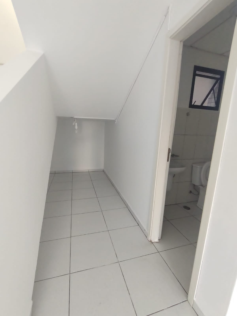 Cjto Comercial/sala para locacao no Centro em Ponta Grossa com 90m² por R$ 3.500,00
