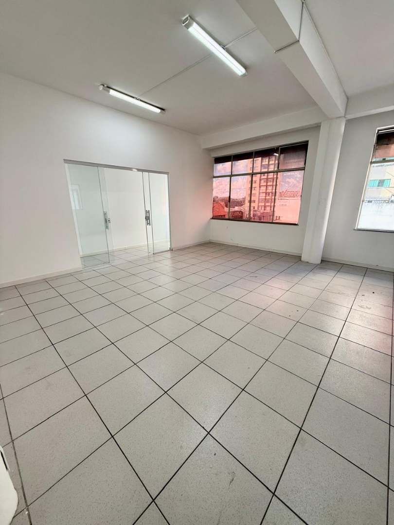 Cjto Comercial/sala para locacao no Centro em Ponta Grossa com 1.000m² por R$ 16.900,00