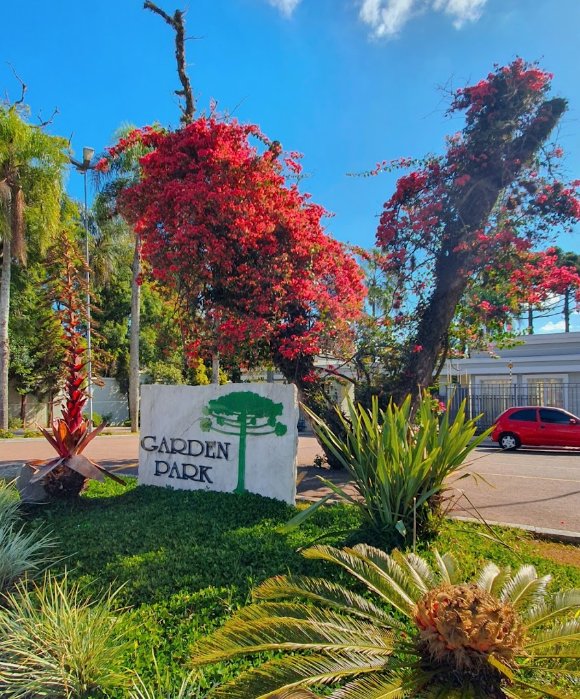 Casa para venda no Orfas em Ponta Grossa com 386,98m² por R$ 2.300.000,00