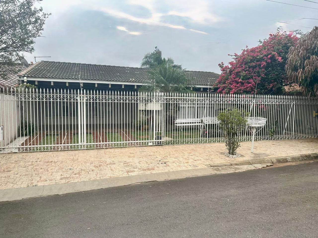 Casa para venda no Estrela em Ponta Grossa com 444m² por R$ 910.000,00