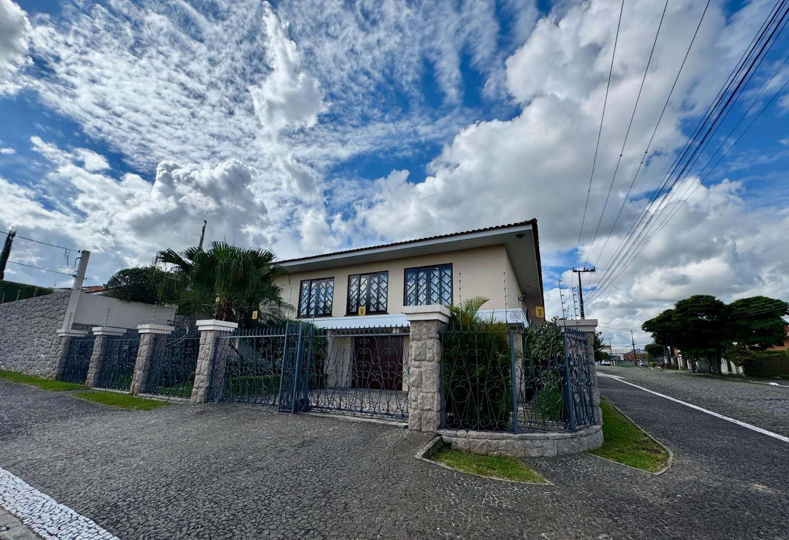 Casa para locacao no Jardim Carvalho em Ponta Grossa com 1.300m² por R$ 18.900,00