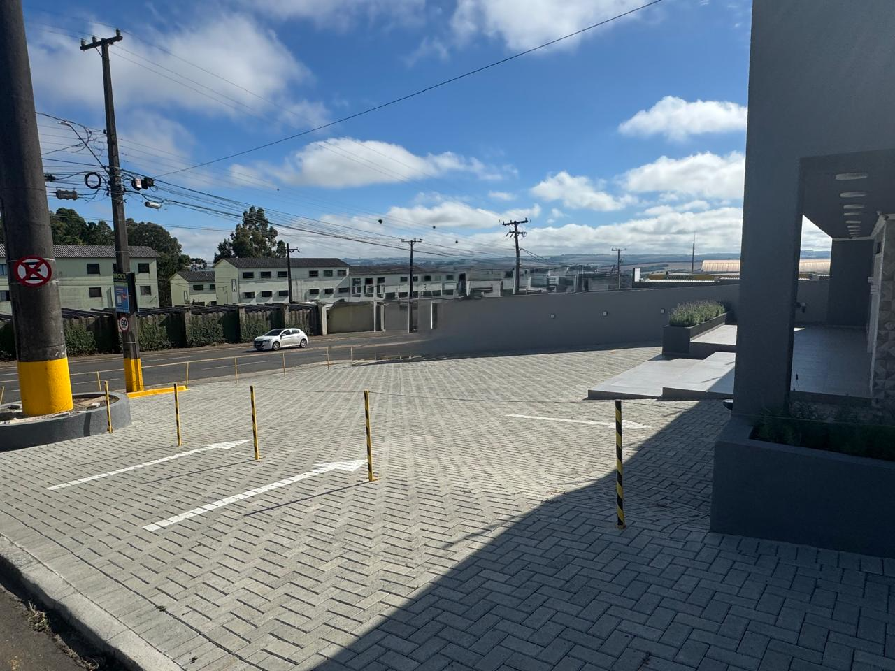 Cjto Comercial/sala para locacao no Jardim Carvalho em Ponta Grossa com 0m² por R$ 6.000,00