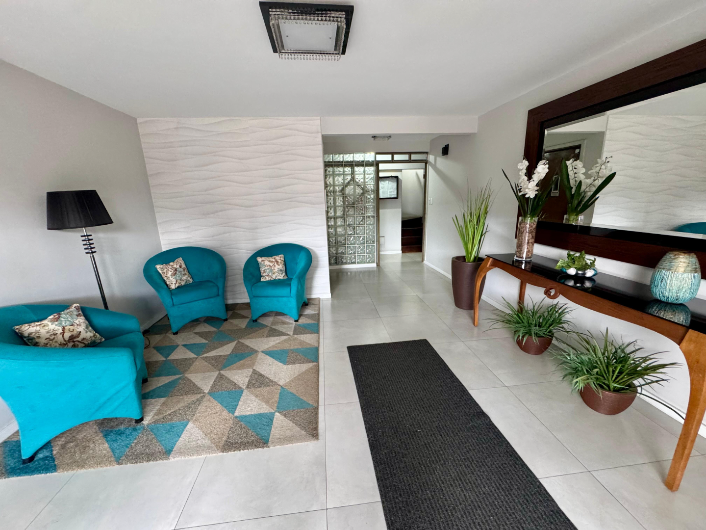 Apartamento para locacao no Centro em Ponta Grossa com 120m² por R$ 1.590,00