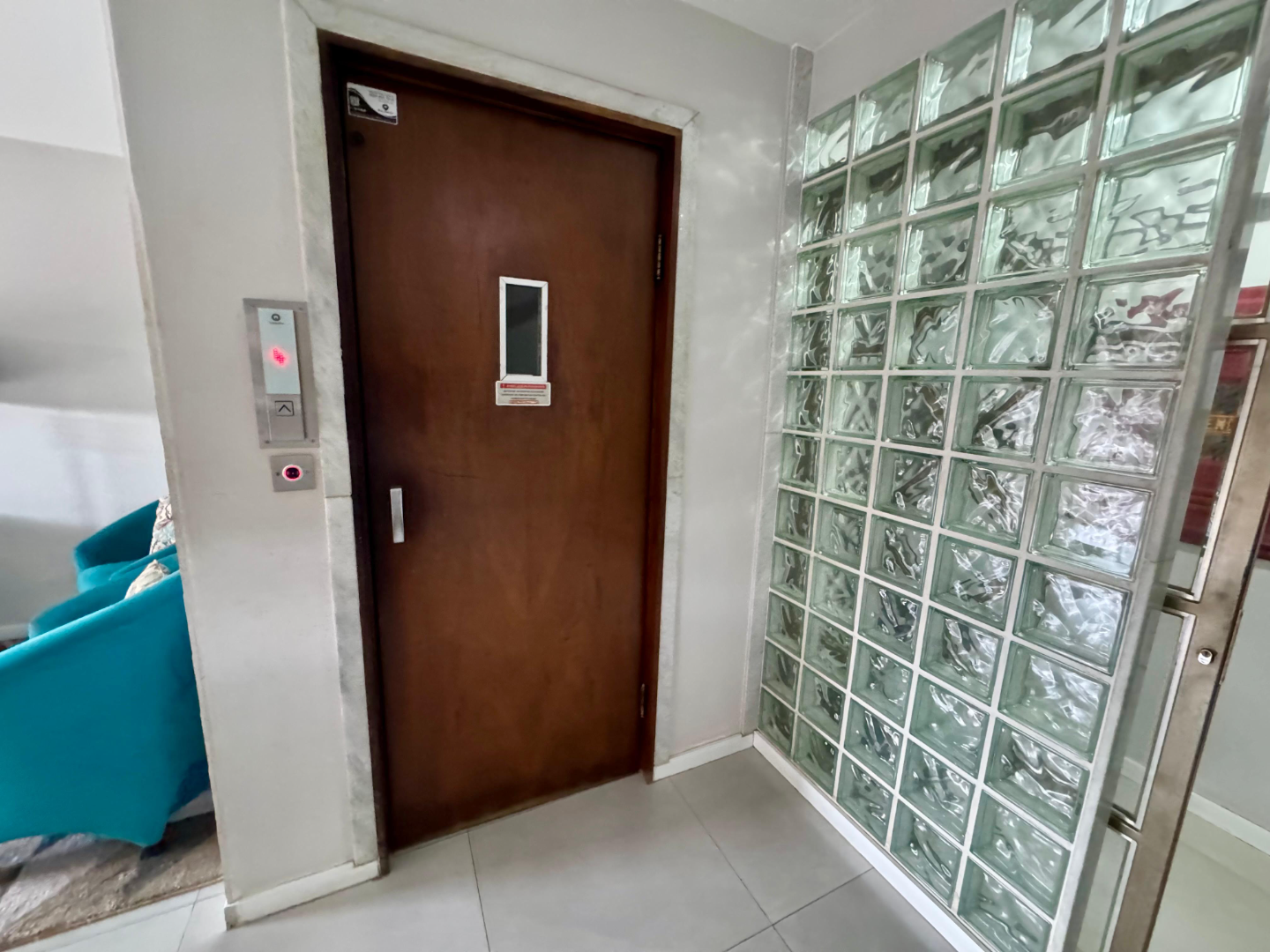 Apartamento para locacao no Centro em Ponta Grossa com 120m² por R$ 1.590,00