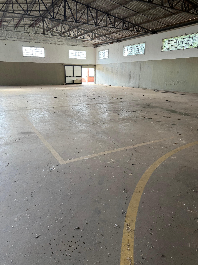 Barracão/galpão para locacao no Cara-cara em Ponta Grossa com 700m² por R$ 14.300,00