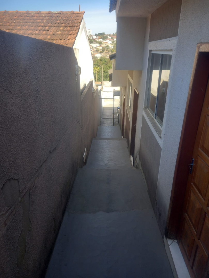 Casa para venda no Uvaranas em Ponta Grossa com 41,06m² por R$ 180.000,00