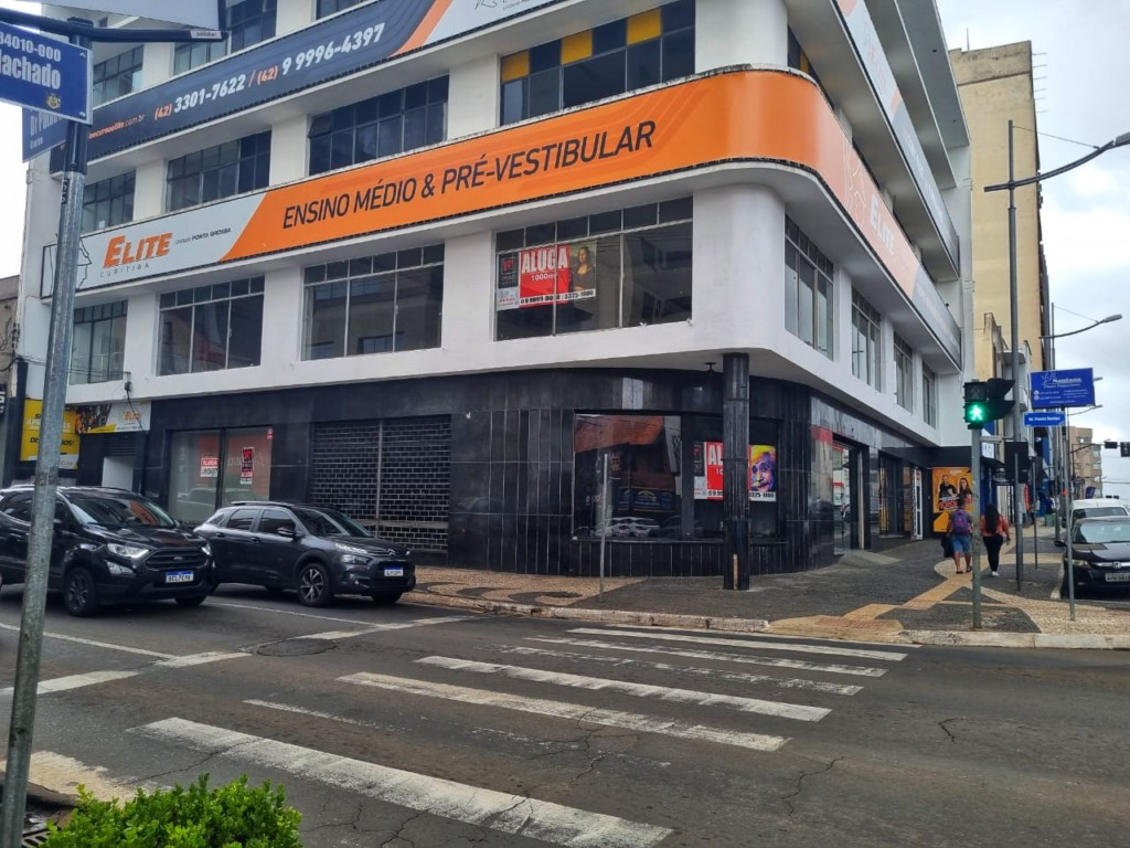 Cjto Comercial/sala para locacao no Centro em Ponta Grossa com 500m² por R$ 8.000,00