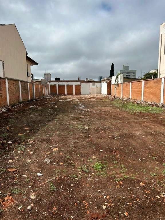 Terreno para venda no Centro em Ponta Grossa com 432m² por R$ 1.200.000,00