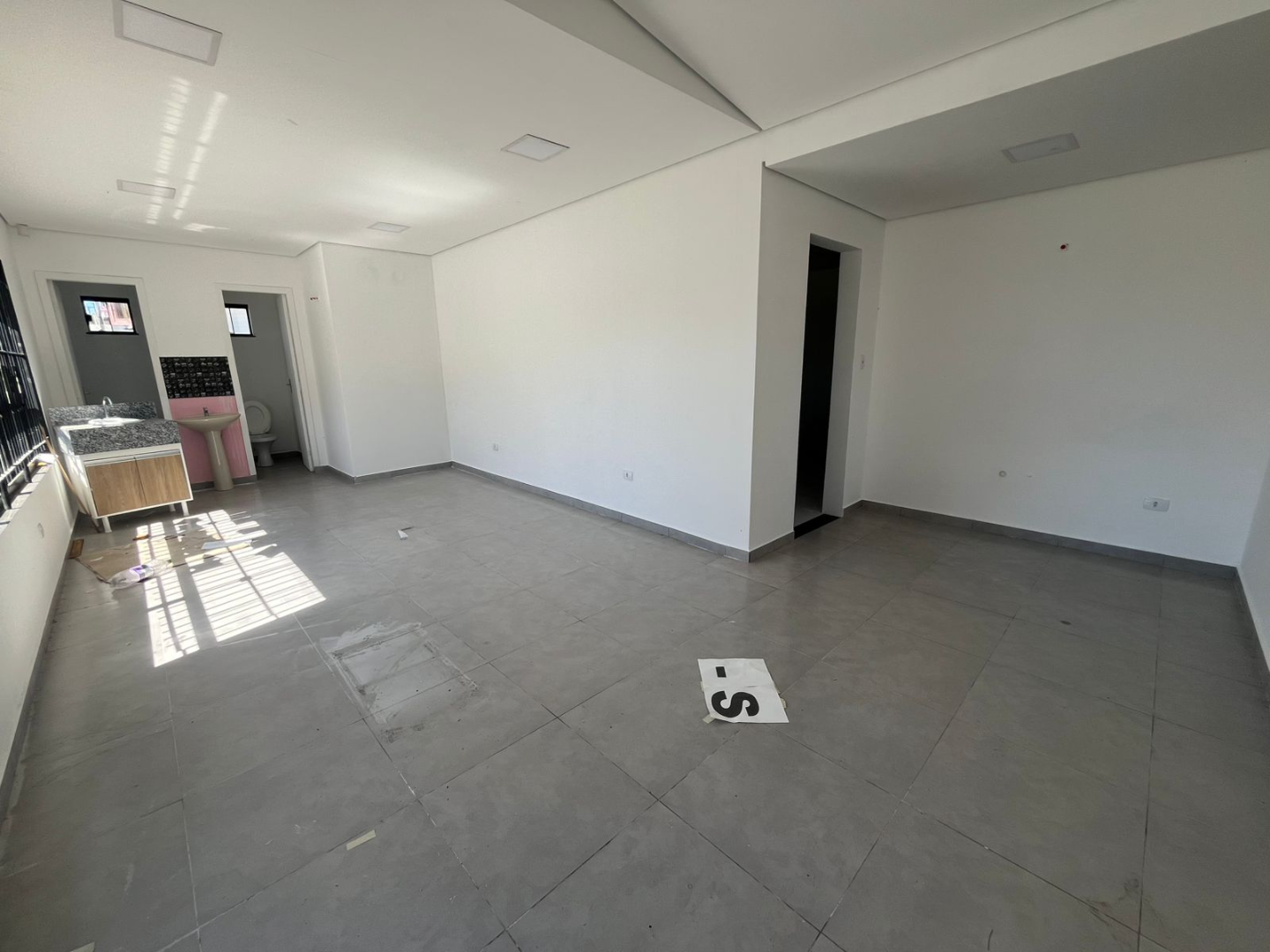 Cjto Comercial/sala para locacao no Centro em Ponta Grossa com 50m² por R$ 1.600,00