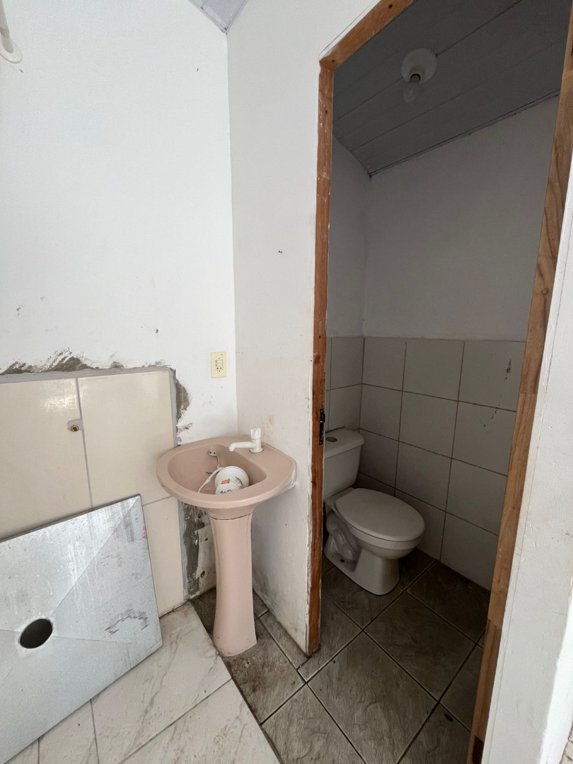 Cjto Comercial/sala para locacao no Centro em Ponta Grossa com 15m² por R$ 500,00