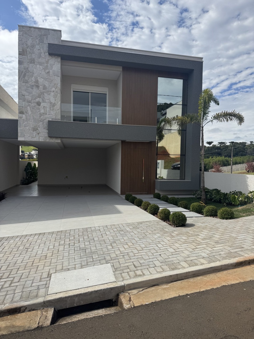 Casa para venda no Oficinas em Ponta Grossa com 300m² por R$ 2.000.000,00