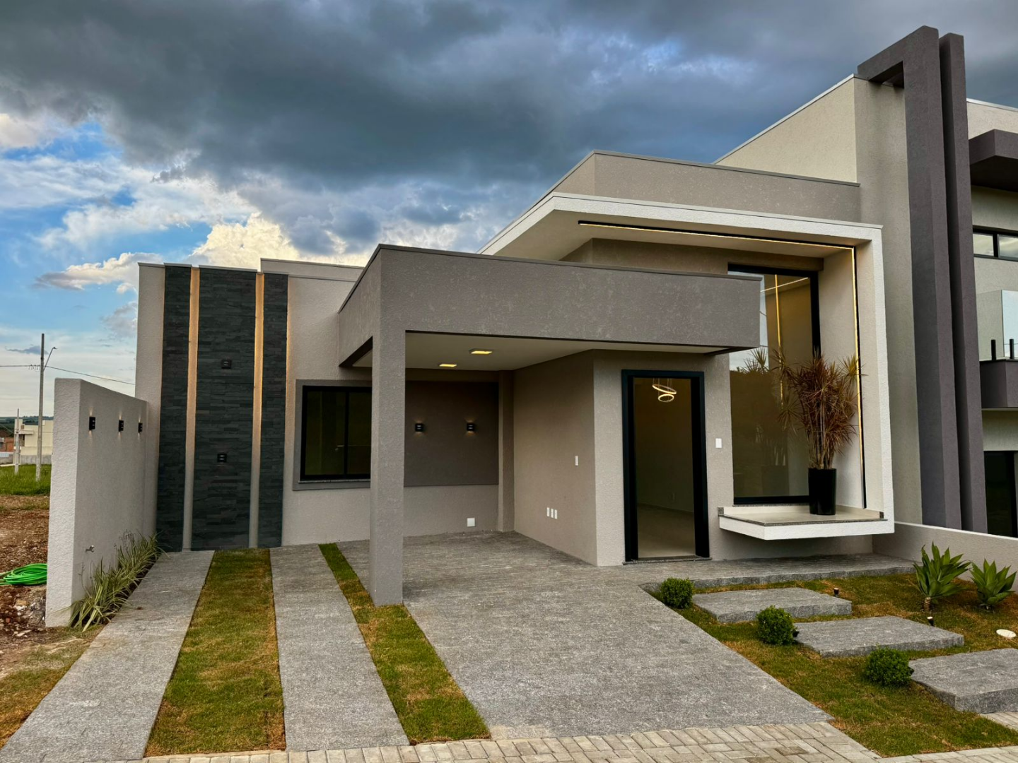 Casa para venda no Jardim Carvalho em Ponta Grossa com 125m² por R$ 825.000,00