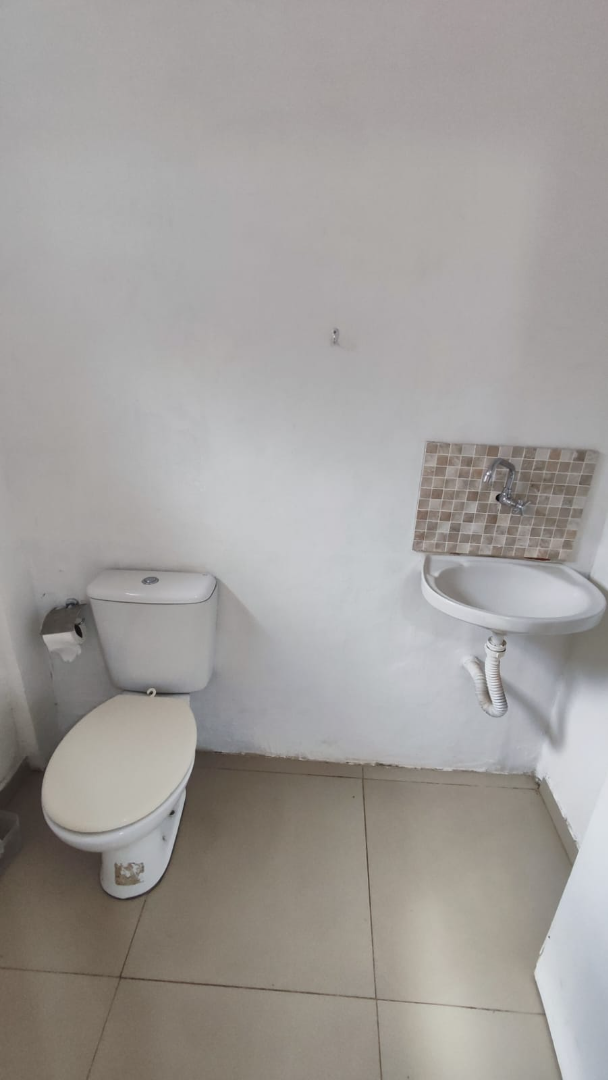 Cjto Comercial/sala para locacao no Uvaranas em Ponta Grossa com 30m² por R$ 1.200,00