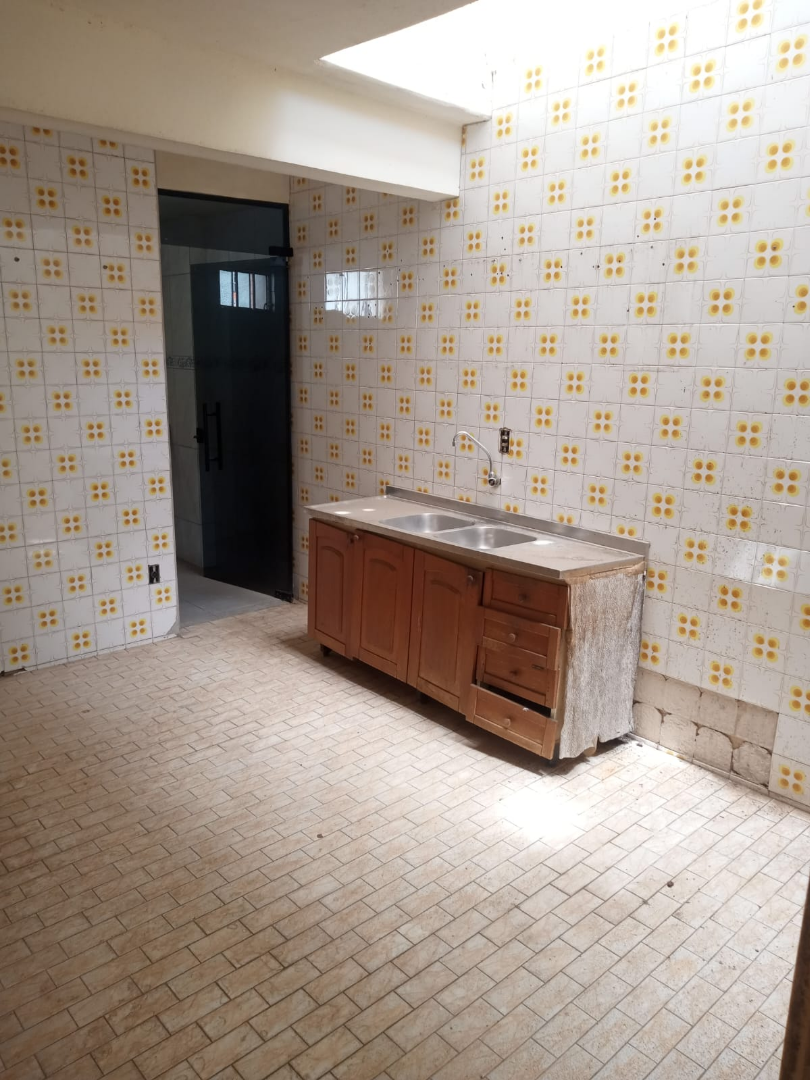Casa para venda no Centro em Ponta Grossa com 300m² por R$ 550.000,00
