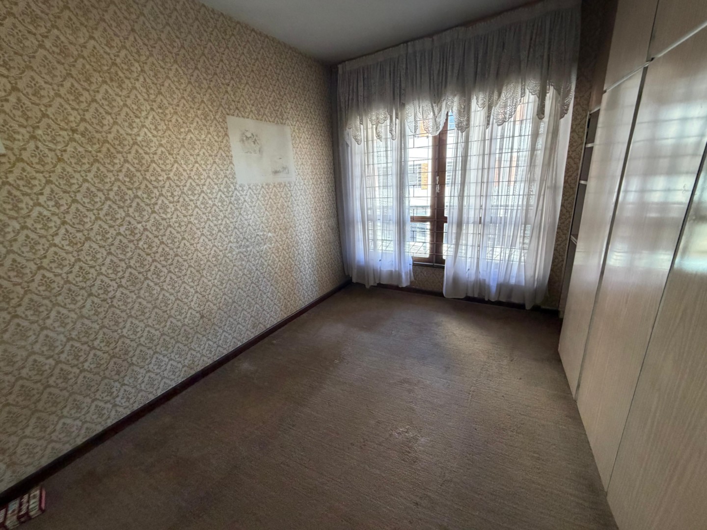 Casa Residencial para vendalocacaovenda e locacao no Centro em Ponta Grossa com 318m² por R$ 1.190.000,006.490,00