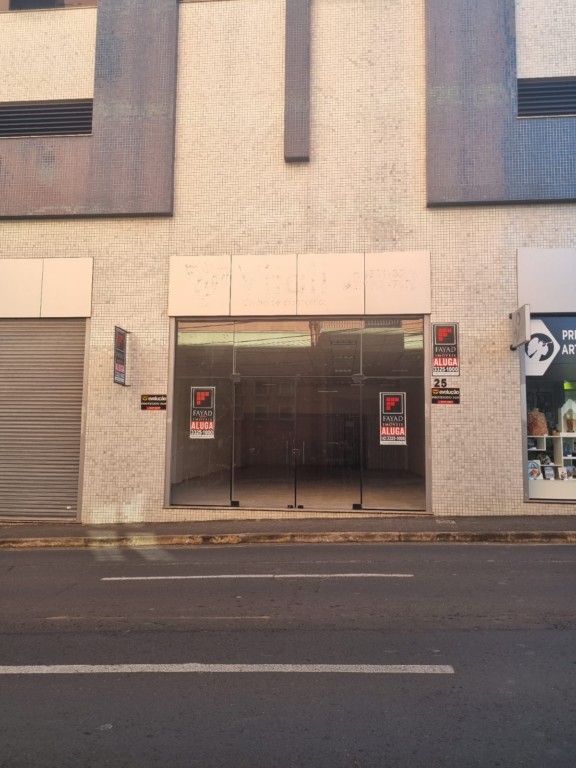 Sala Comercial para locacao no Centro em Ponta Grossa com 170m² por R$ 4.990,00