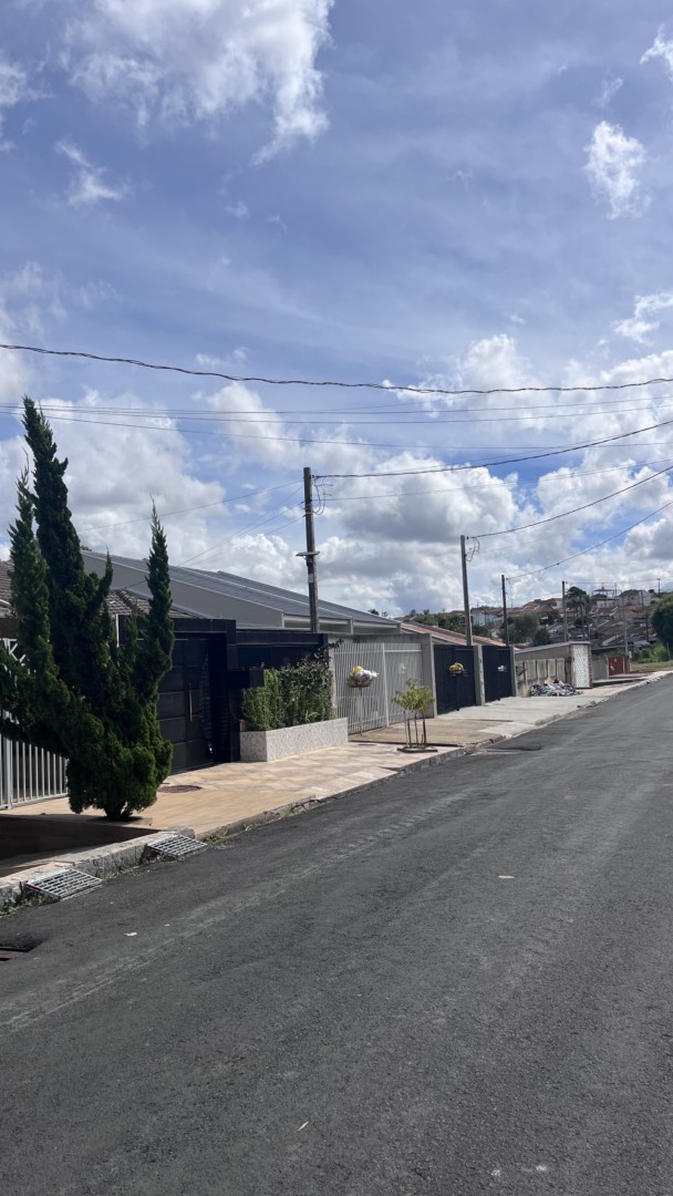 Casa para vendalocacaovenda e locacao no Contorno em Ponta Grossa com 135m² por R$ 375.000,002.000,00