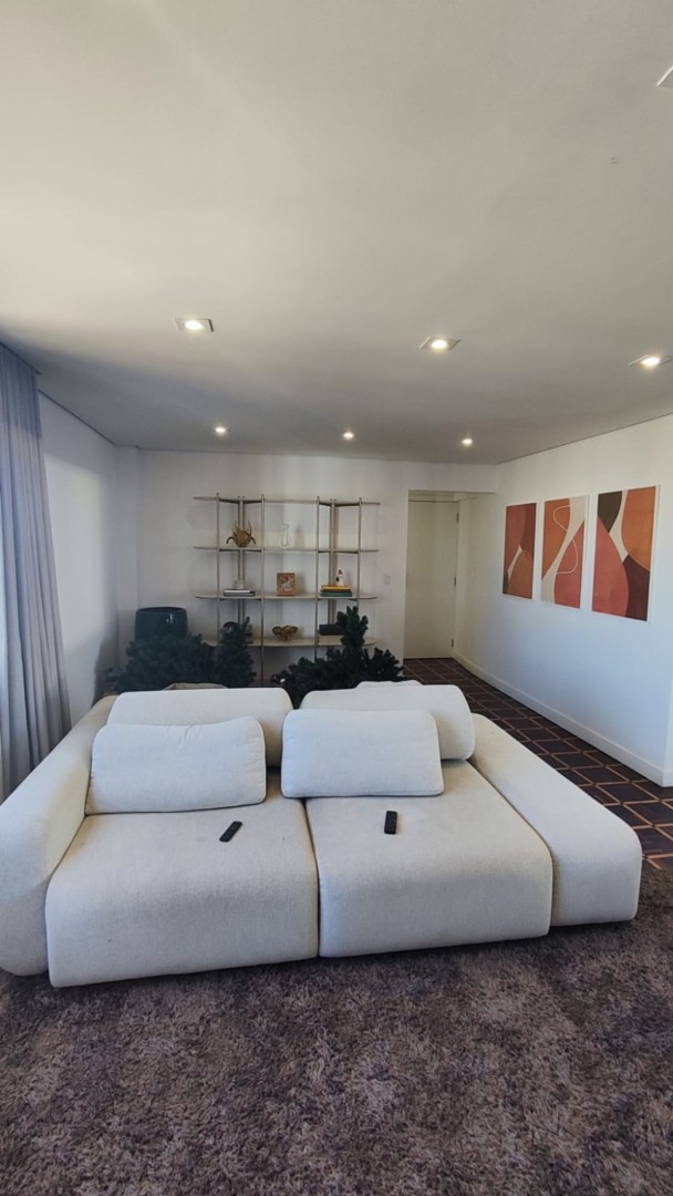 Apartamento para venda no Centro em Ponta Grossa com 175m² por R$ 680.000,00
