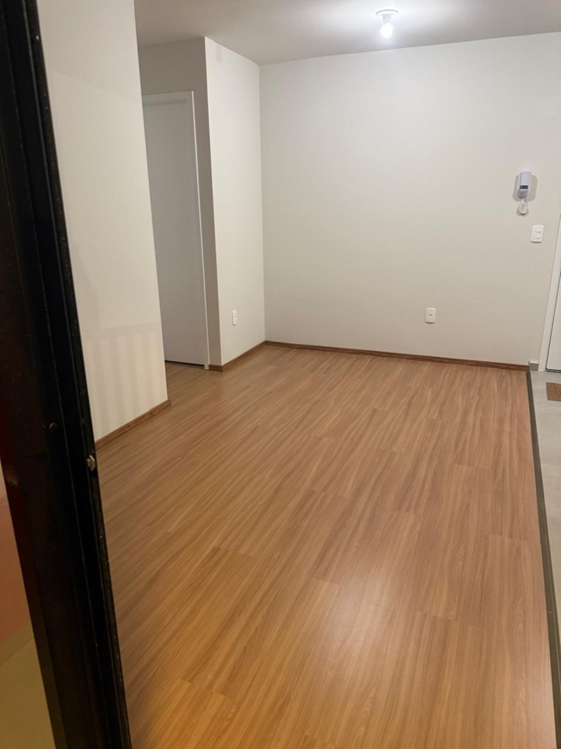 Apartamento para locacao no Uvaranas em Ponta Grossa com 51m² por R$ 1.400,00