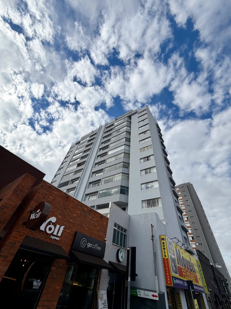 Apartamento para venda no Centro em Ponta Grossa com 209m² por R$ 700.000,00