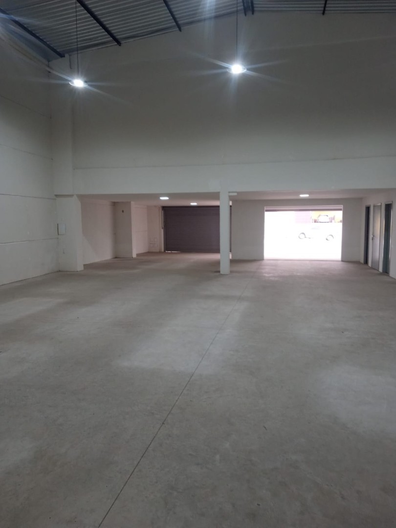 Cjto Comercial/sala para locacao no Oficinas em Ponta Grossa com 280m² por R$ 10.000,00