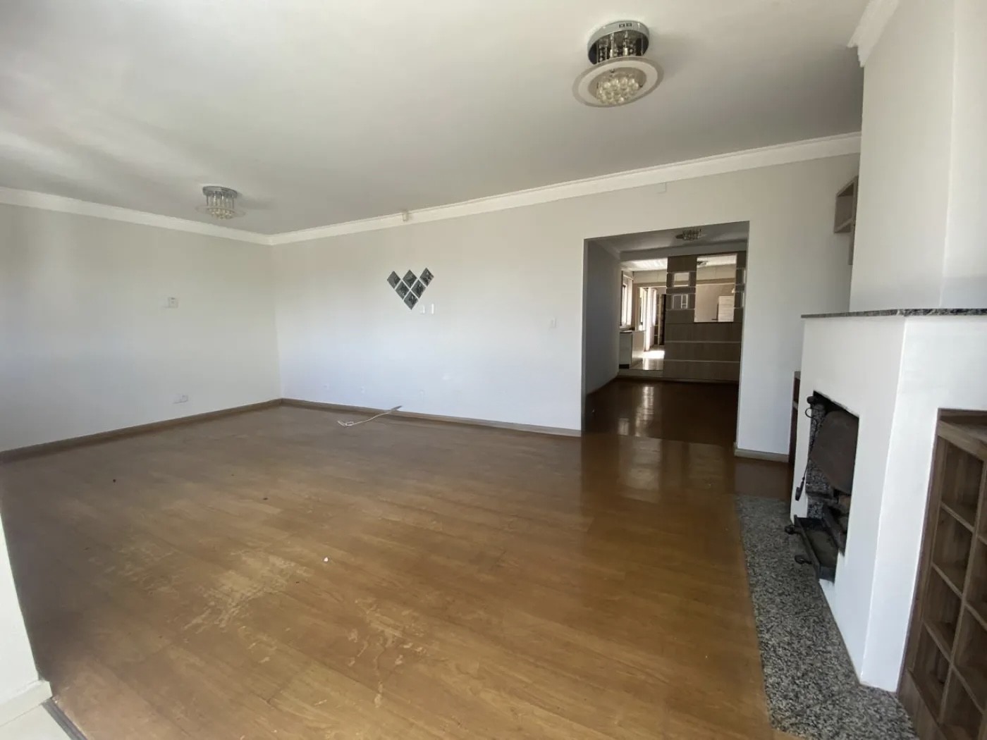 Casa Residencial para venda no Uvaranas em Ponta Grossa com 354m² por R$ 695.000,00