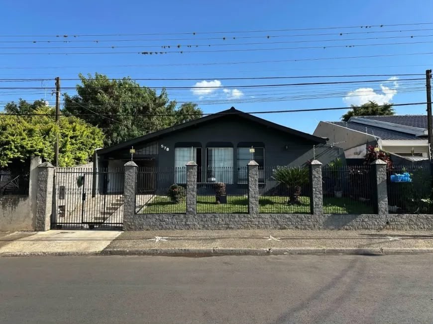 Casa para vendalocacaovenda e locacao no Oficinas em Ponta Grossa com 490m² por R$ 800.000,004.800,00