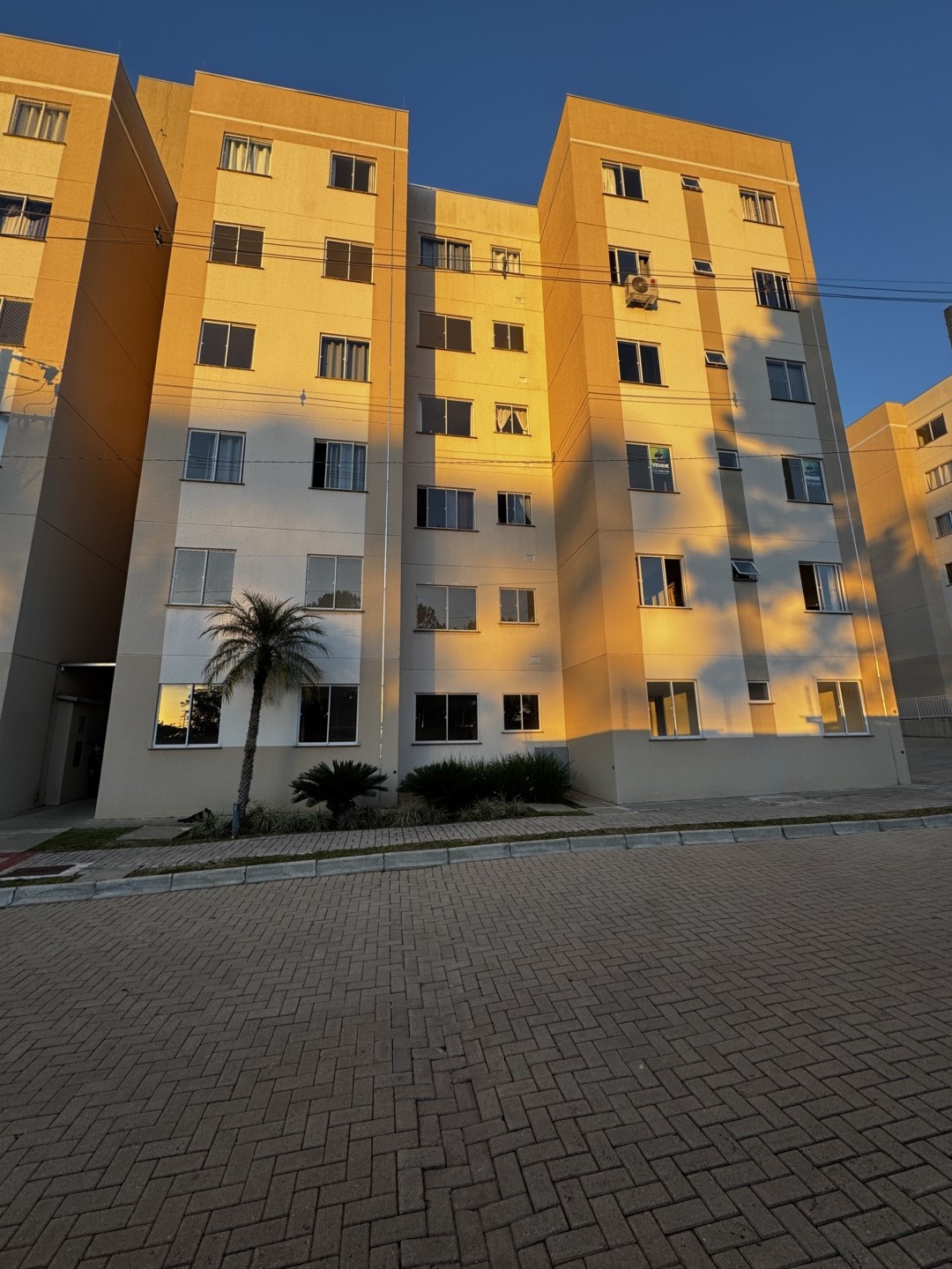 Apartamento para venda no Uvaranas em Ponta Grossa com 55m² por R$ 175.000,00