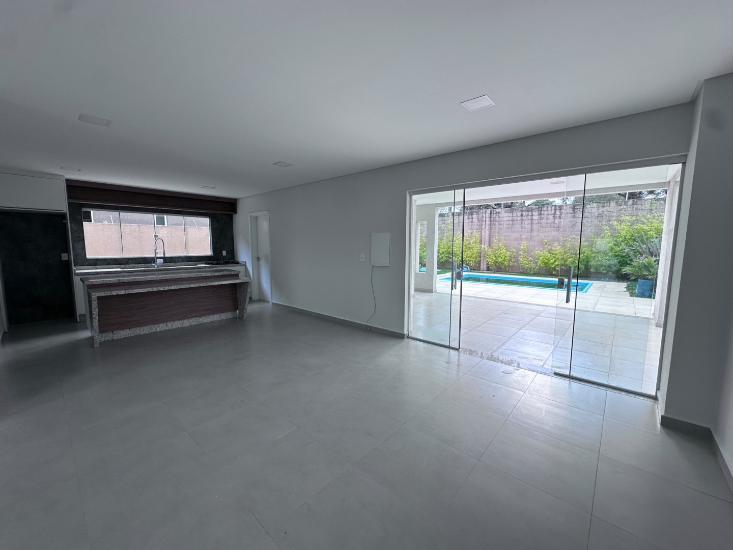Sobrado para locacao no Jardim Carvalho em Ponta Grossa com 0m² por R$ 7.000,00