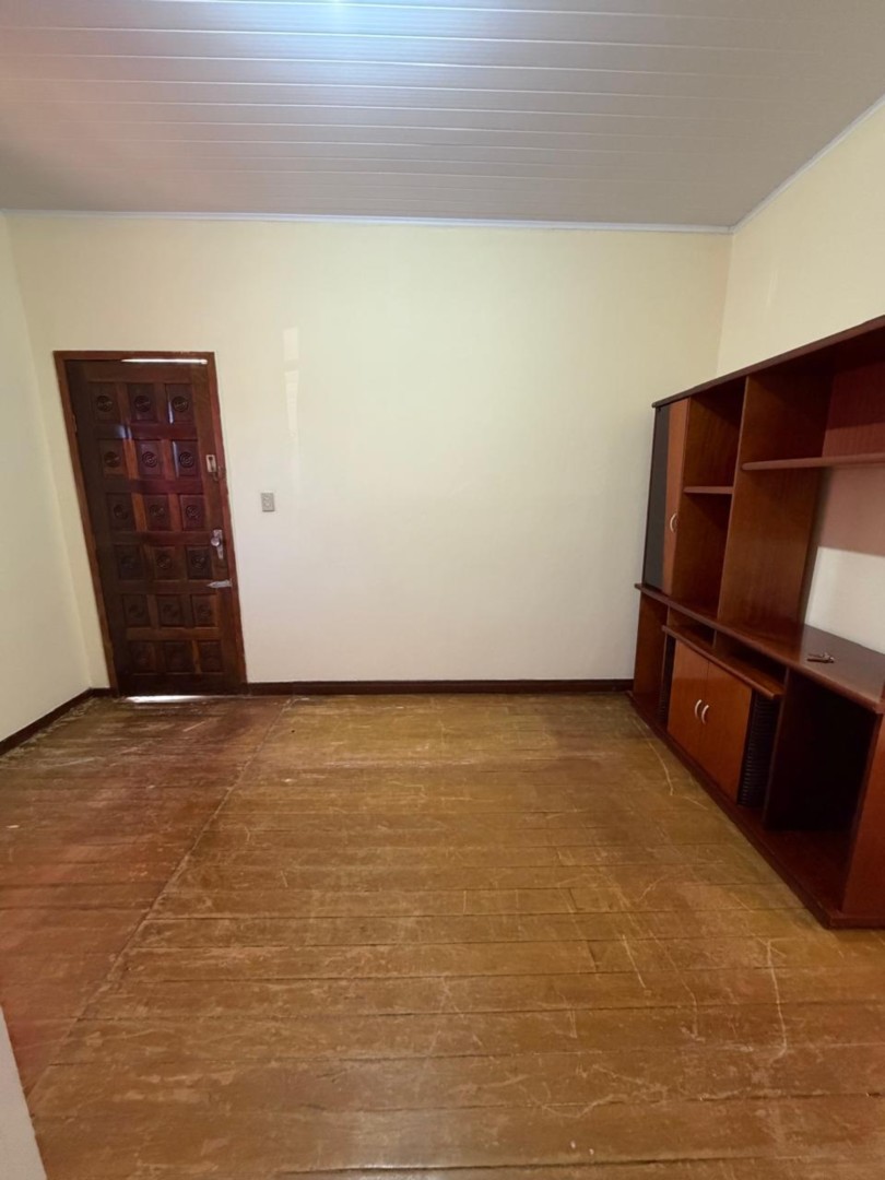 Casa Residencial para locacao no Uvaranas em Ponta Grossa com 80m² por R$ 1.190,00