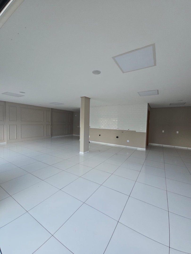 Sala Comercial para locacao no Oficinas em Ponta Grossa com 420m² por R$ 5.500,00