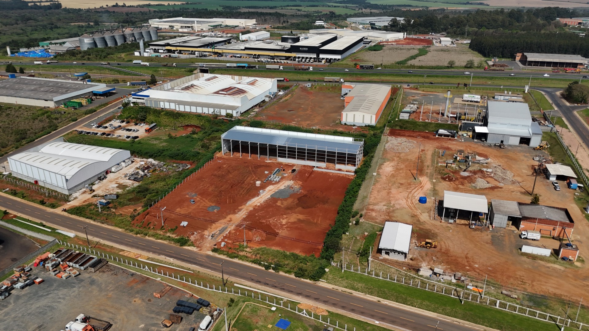 Barracão/galpão para locacao no Cara-cara em Ponta Grossa com 1.800m² por R$ 36.000,00