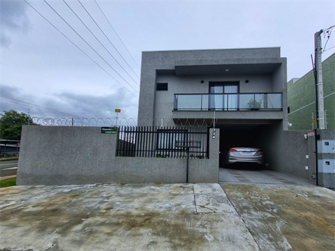 Sobrado para venda no Uvaranas em Ponta Grossa com 448m² por R$ 590.000,00